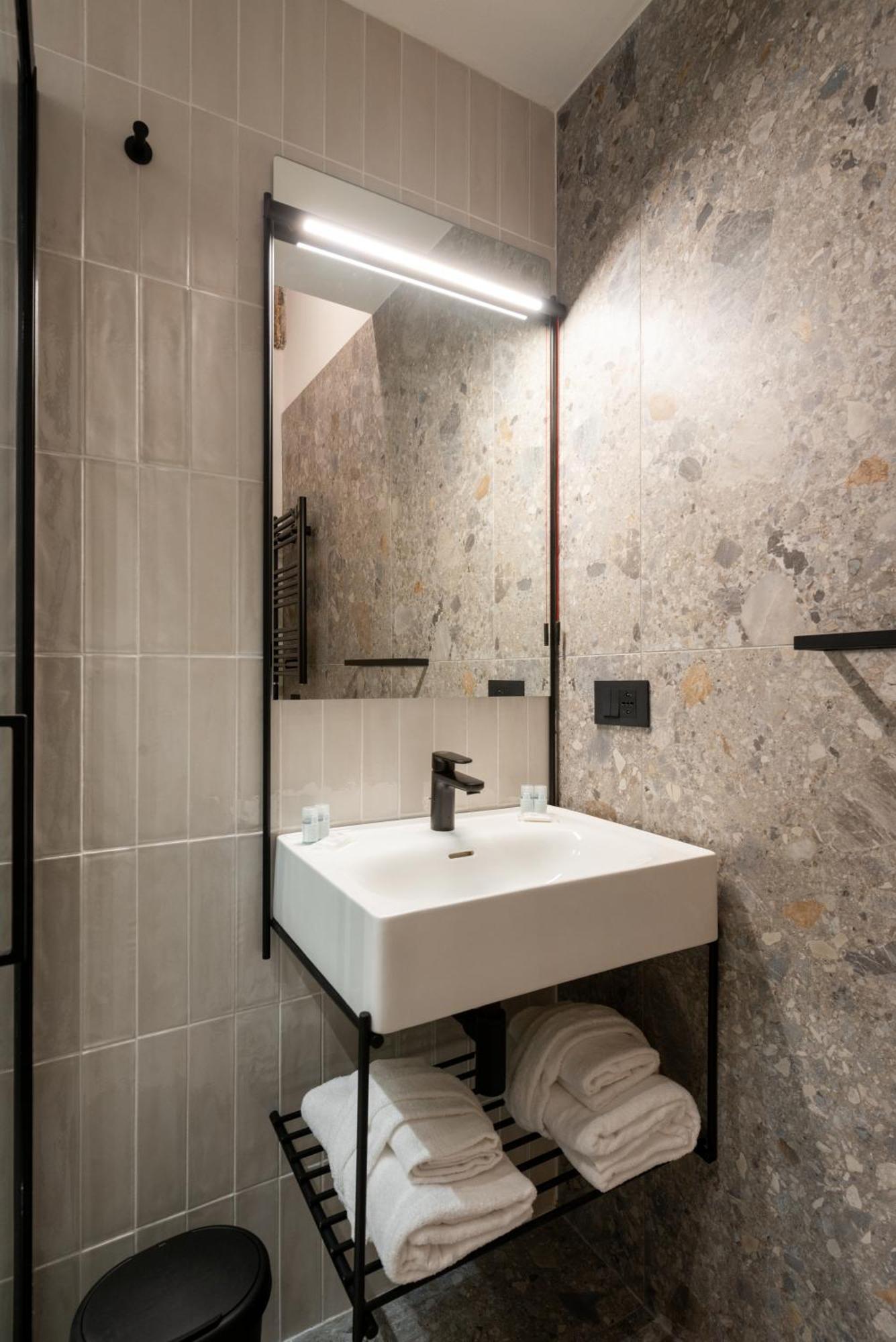 Residenza Leutari Hotel Roma Ngoại thất bức ảnh